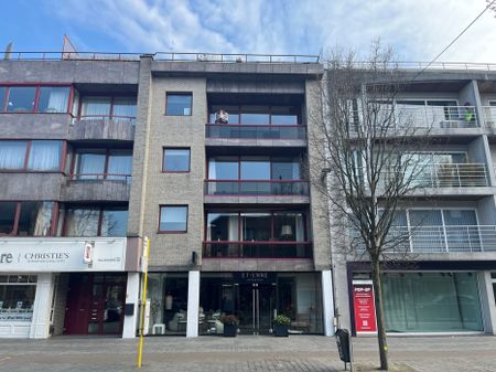 Appartement met 3 slaapkamers, 2 badkamers, terras en autostaanplaats - Foto 4