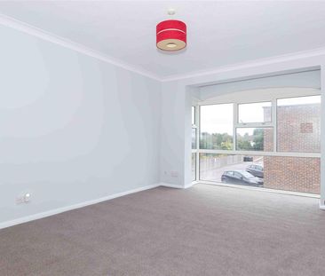 The Strand, Goring-By-Sea - Photo 5