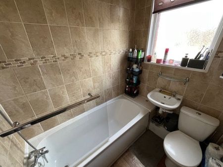 Fairfax Drive, Westcliff-on-Sea, Property for rent - Photo 3