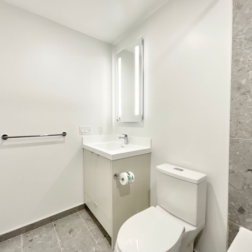For Lease - 60 Central Park Roadway N/A Unit# 1511, Toronto, Ontario - Photo 1