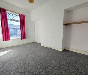 3 Bedroom Terraced To Let - Photo 6