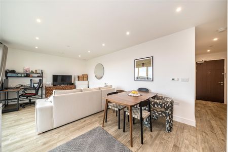 Plowden Road, London, SE3 9JG - Photo 2