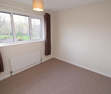 Wooding Grove, Tollgate Hill - Photo 4