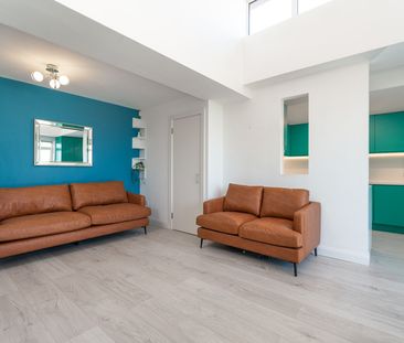 Eaglewood, Rochestown Avenue, Dun Laoghaire, Co Dublin, A96 F721 - Photo 1