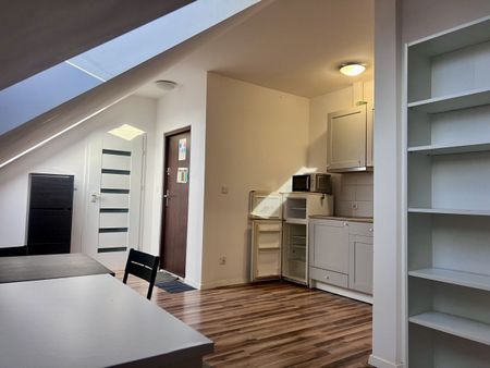 Bezczynszowe mieszkanie w Markach 30 m² - Фото 2