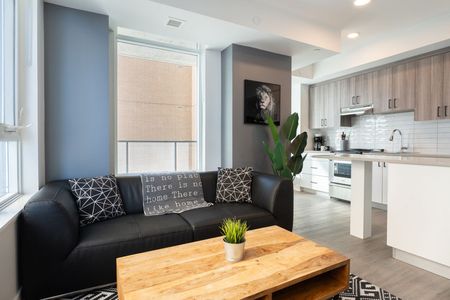 Champagne Avenue South - Photo 4