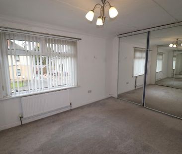 3 bedroom semi-detached house to rent - Photo 4