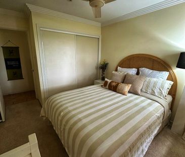 Helensvale - Photo 5