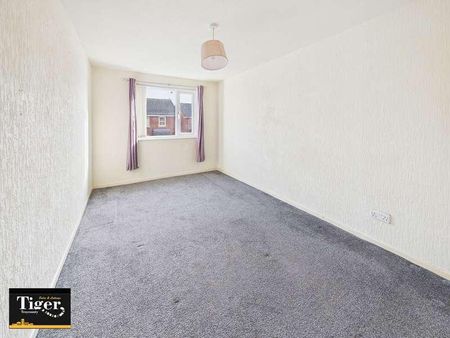 Hodder Avenue, Fleetwood, FY7 - Photo 2