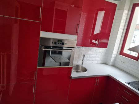 Location Appartement 4 pièces 81m² ANGOULEME 16000 - Photo 2