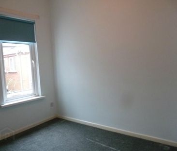 196 Spamount Street, North Belfast, BT15 2FF - Photo 4