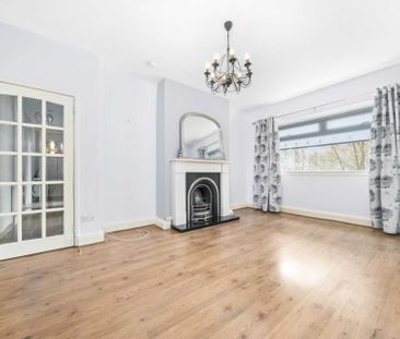 Price £950 pcm - Available Now - Unfurnished - Photo 3