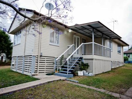 “Comfortable Family Home in Quiet Inala Location” - Photo 4