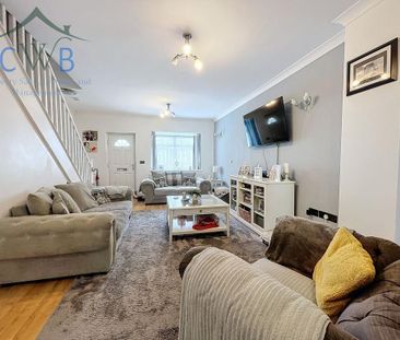 5 bedroom semi-detached house to rent - Photo 2