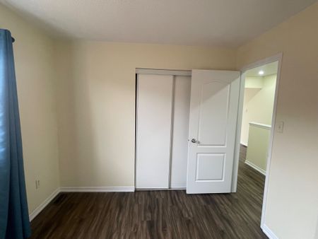 For Lease - 30 Lonestar Crescent, Brampton, Ontario - Photo 2