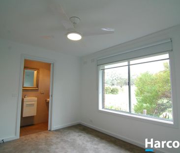 Captivating location - Photo 5