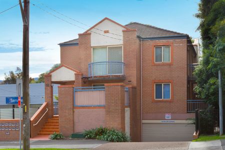 5/62 Bourke Street, North Wollongong, NSW 2500 - Photo 4