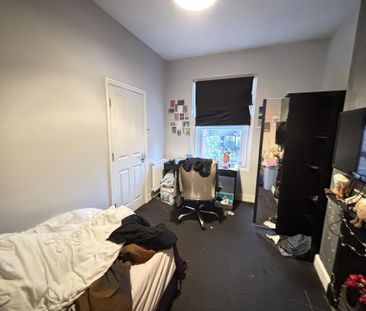 4 bedroom house to rent - Photo 1