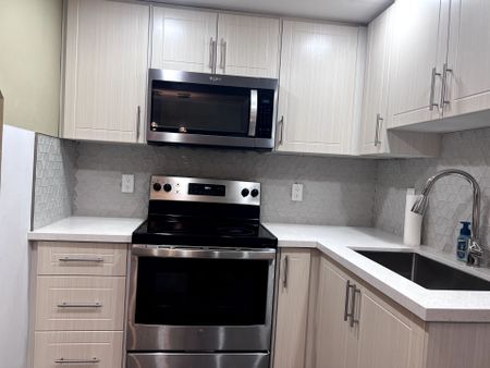 For Lease - 12 Wellesworth Drive, Toronto, Ontario - Photo 5