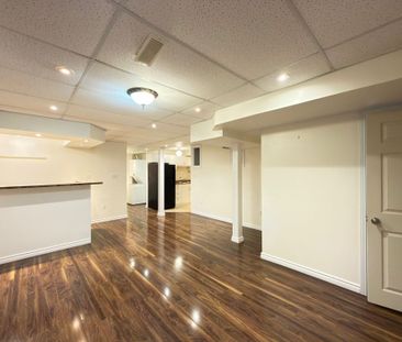 For Lease - 20 Aztec Court, Richmond Hill, Ontario - Photo 1