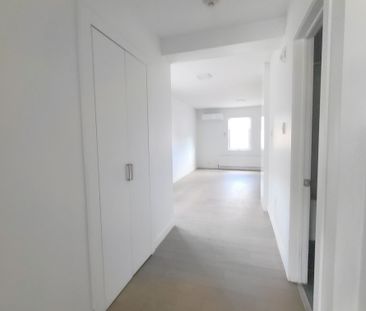 For Lease - 521 Browns Line Unit# 3, Toronto, Ontario - Photo 2