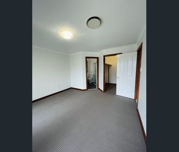 Stylish large 4 bedroom family home - Photo 4