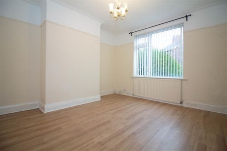 3 Bedroom House - Semi-Detached - Photo 3