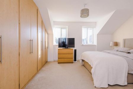 4 bedroom terraced house to rent - Photo 3