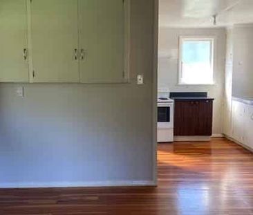 3 Bedrooms - Central Tawa - Photo 2