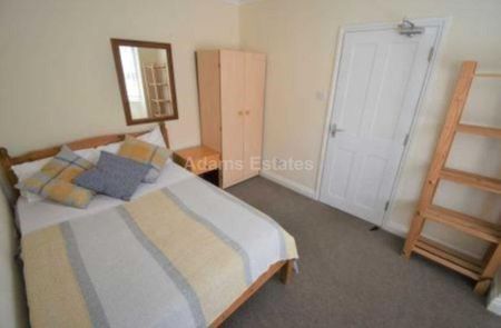 5 bedroom terraced house to rent - Photo 3