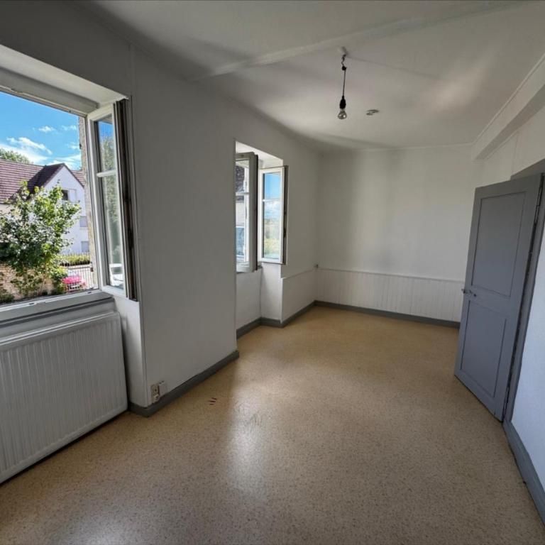 DOLE (39100) A LOUER T2 - Photo 1