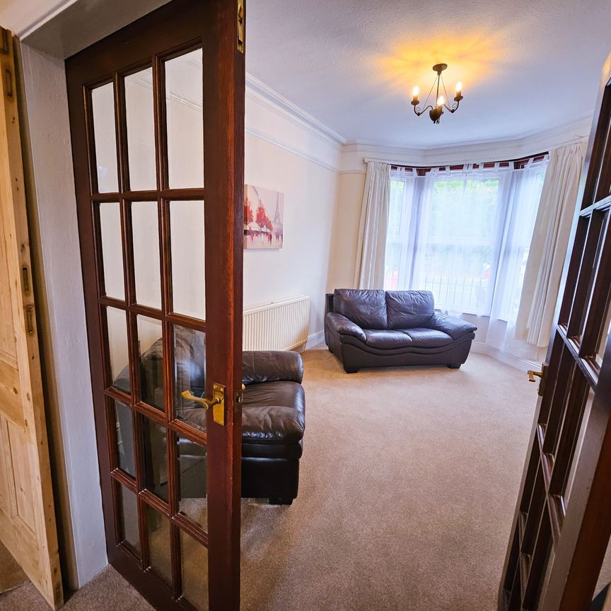 Whipcord Lane, Chester - Photo 1