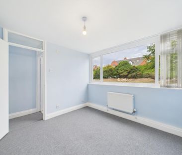 3 bedroom apartment to rent - Photo 2