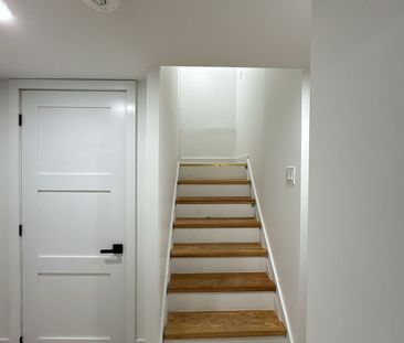 For Lease - 293 E 17th Street, Hamilton, Ontario - Photo 1