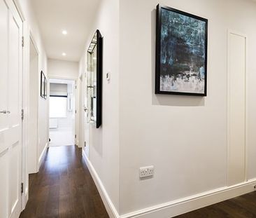 Three Bedroom Three Bathroom To Let Hamlet Gardens Ravenscourt Park W6 - Photo 1