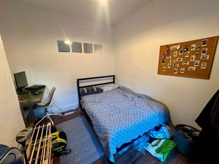 5 bedroom flat to rent - Photo 2