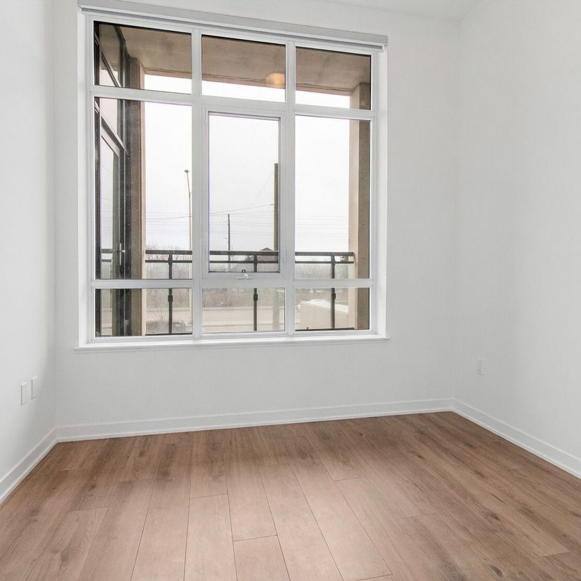 For Lease - 395 Dundas Street Unit# 118, Oakville, Ontario - Photo 1