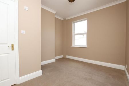 4 bedroom house to rent - Photo 3