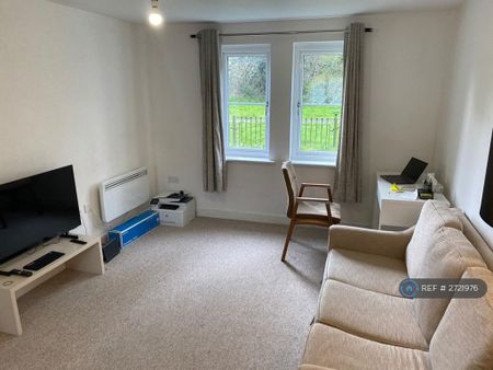 2 bedroom flat to rent - Photo 4