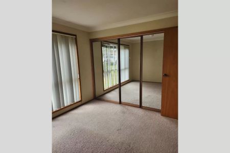 Convenient Location - Photo 2