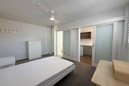 15/14-18 Ross Street Forest Lodge - Photo 2