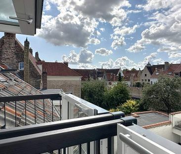 Appartement te huur in Brugge voor € 800 met 1 slaapkamer - Foto 4
