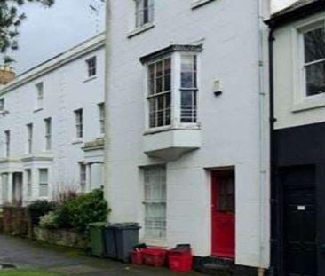 7 bedroom house of multiple occupation to rent - Photo 1