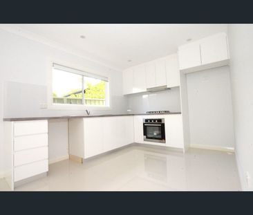 5A Faye Street, Seven Hills, NSW 2147 - Photo 3