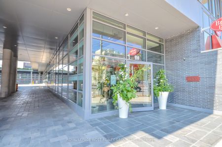 Six50 King West Lofts 650 , #907 - Photo 2