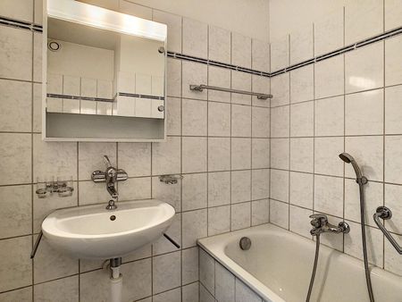 Lumineux 3½ pièces proche toutes commodités - Photo 4