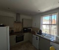 Spacious Rooms to Let on Stanley Terrace, Preston - Photo 2