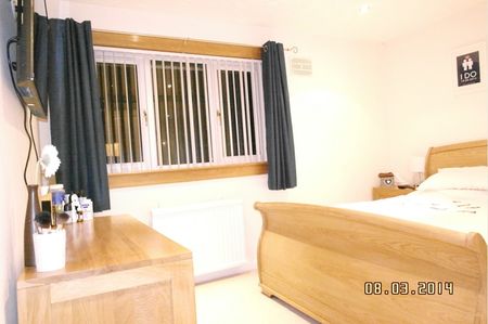 Baberton Mains Gardens, Edinburgh, EH14 3BX - Photo 4