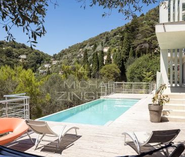 Villefranche-sur-Mer – Superbe villa contemporaine avec vue mer - Photo 3