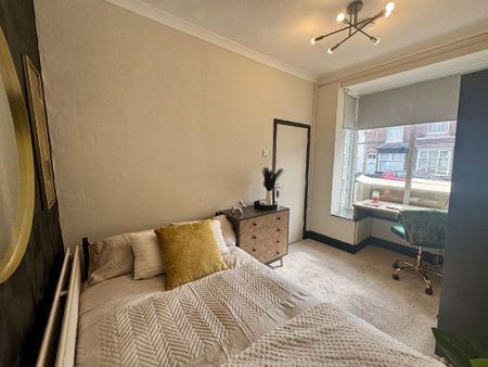 4 bedroom house to rent - Photo 2